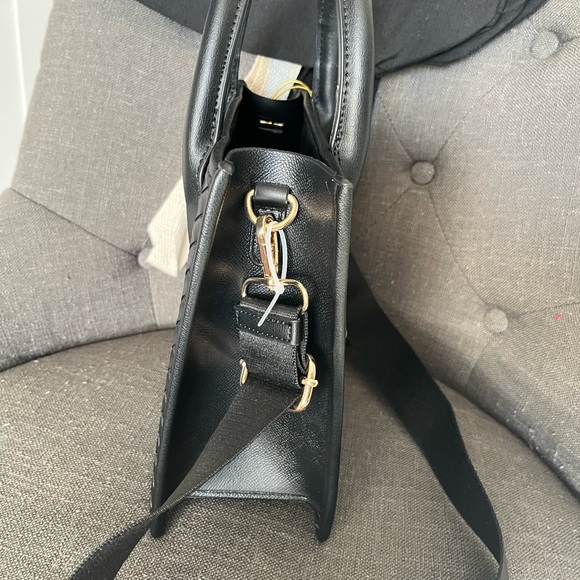 Crossi New York Black Woven Handbag - Picture 3 of 7